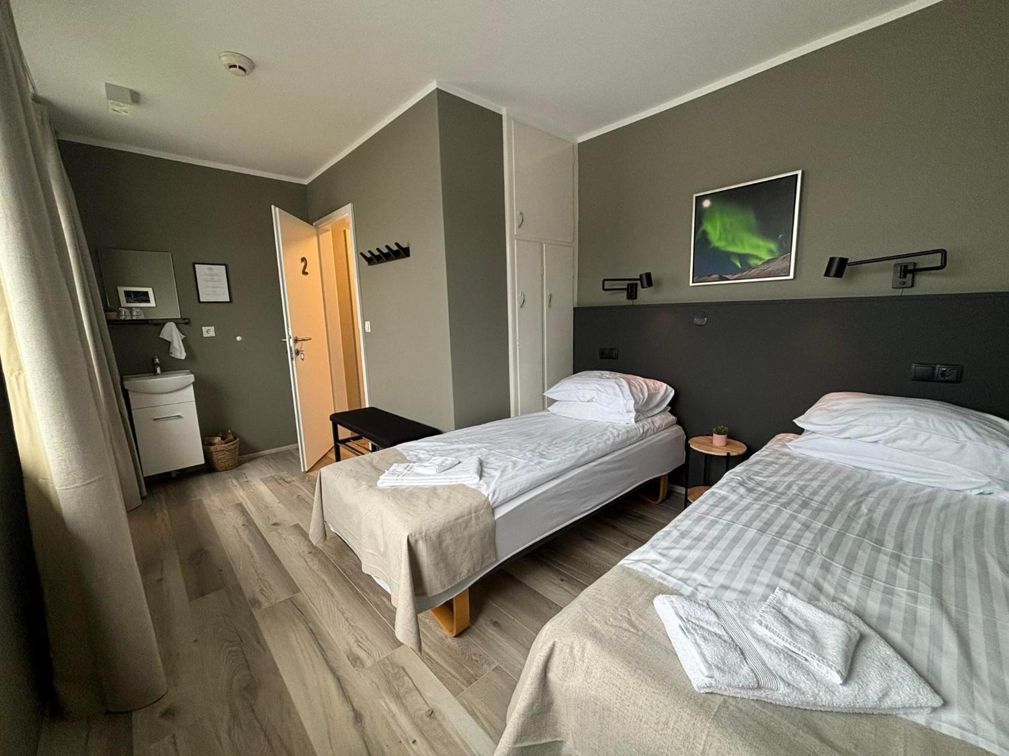 Klara Guesthouse Olafsfjordur Exteriör bild